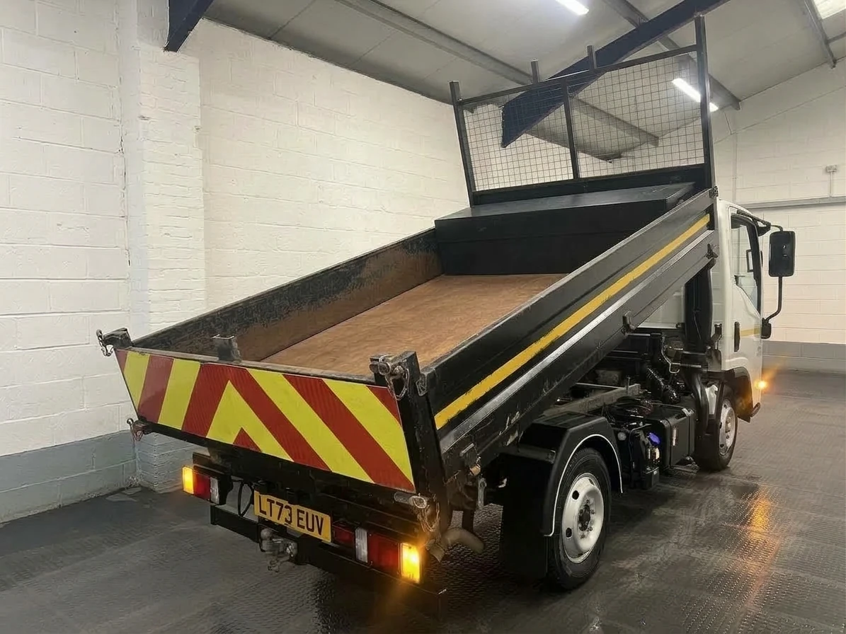 2023 Isuzu Grafter Tipper Van — rear three-quarter view