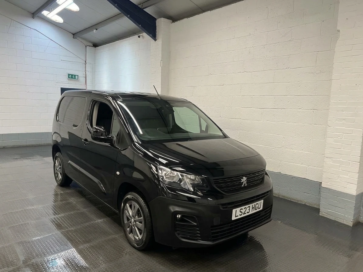 2023 Peugeot Partner Panel Van — front three-quarter view
