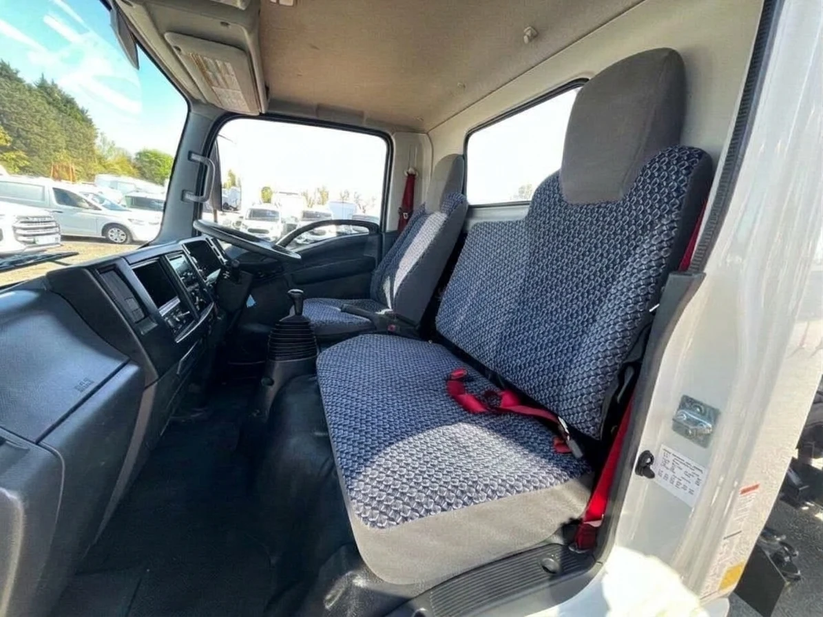 2023 Isuzu Grafter Tipper Van — cab interior
