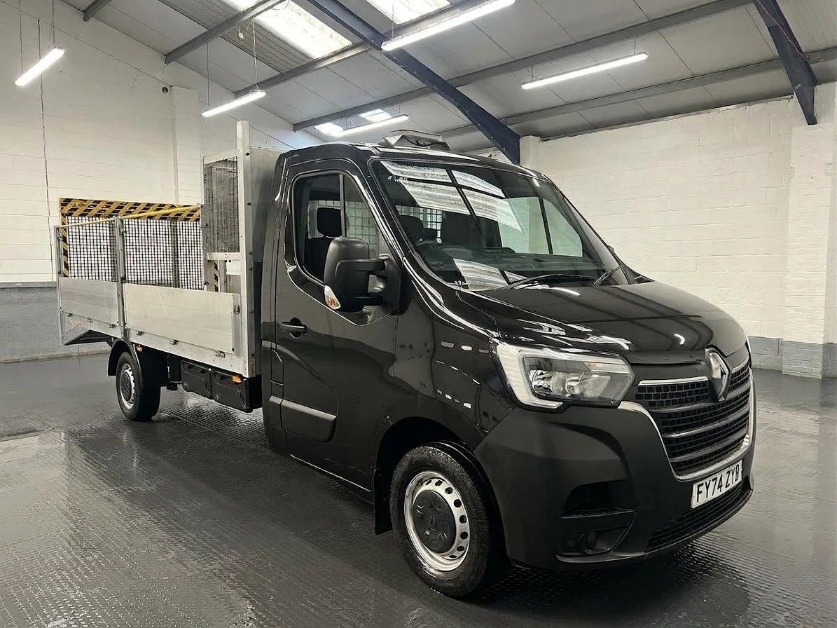 2024 Renault Master Transporter Van — front three-quarter view