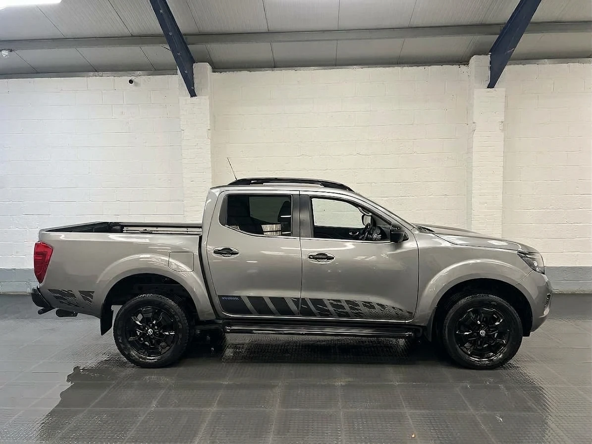 2021 Nissan Navara Double Cab PickUp Van — side view