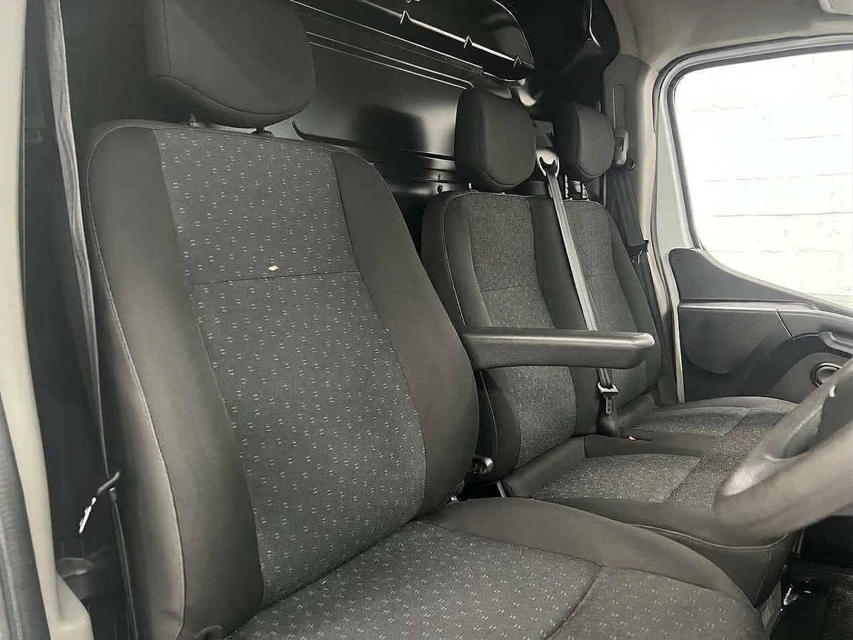 2022 Vauxhall Movano Luton Low Loader Van — cab interior