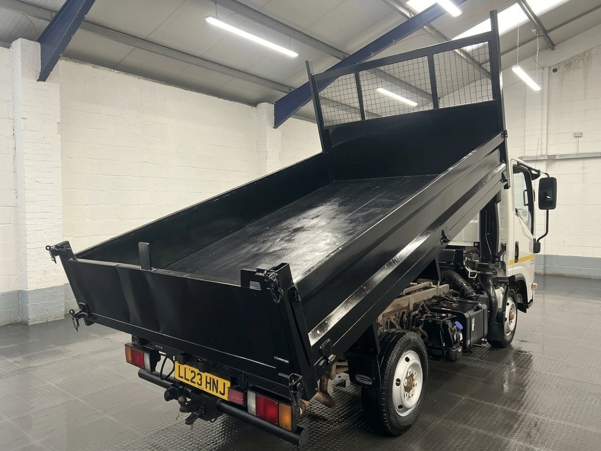 2023 Isuzu Grafter Tipper Van — rear three-quarter view