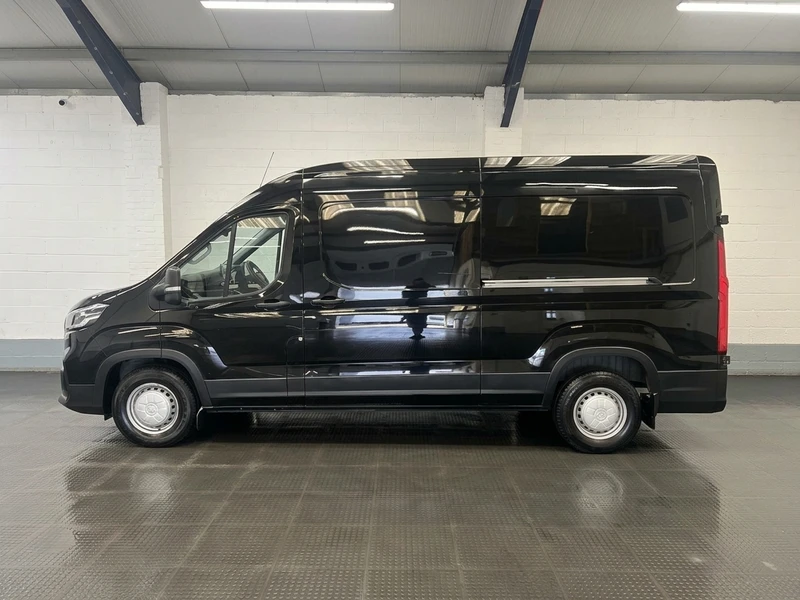 2023 Maxus Deliver 9 High Roof Panel Van — side view
