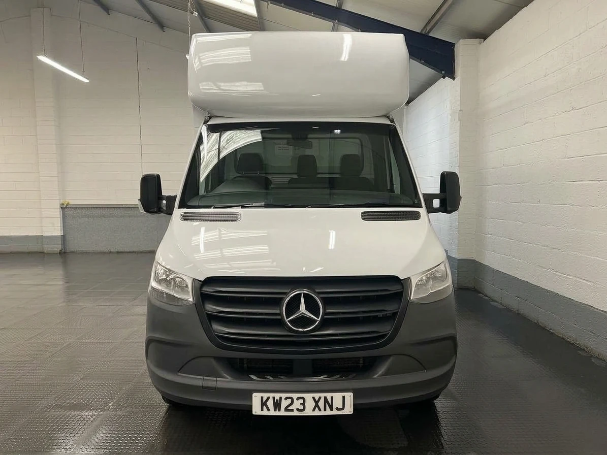 2023 Mercedes-Benz Sprinter Luton Box Van — front view