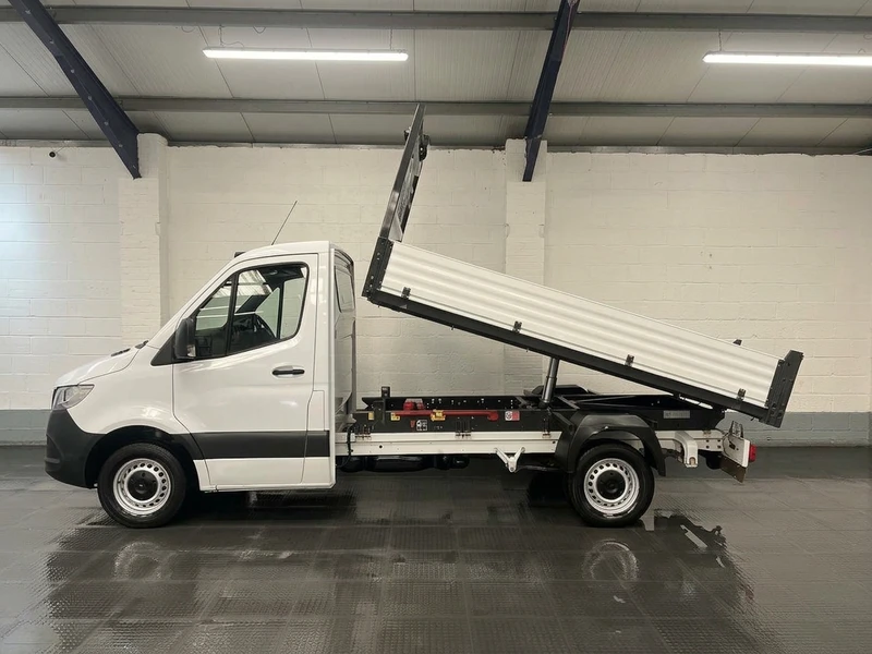 2022 Mercedes-Benz Sprinter Tipper Van — side view
