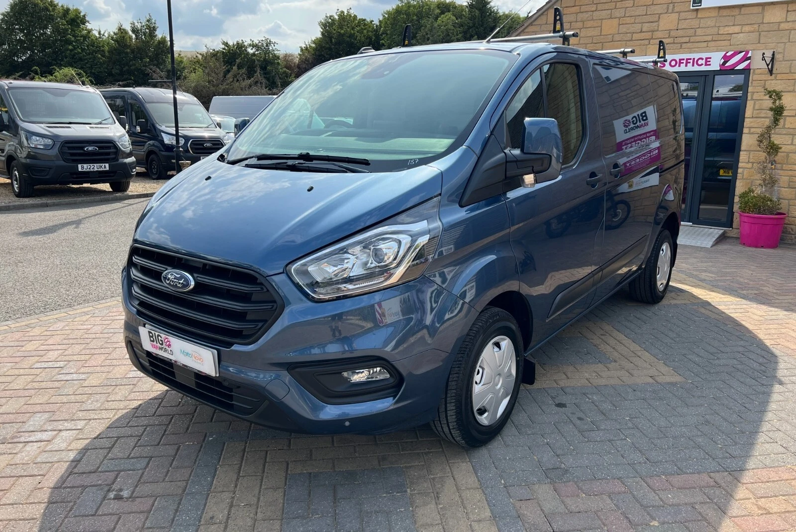 2023 Ford Transit Custom Panel Van — front three-quarter view