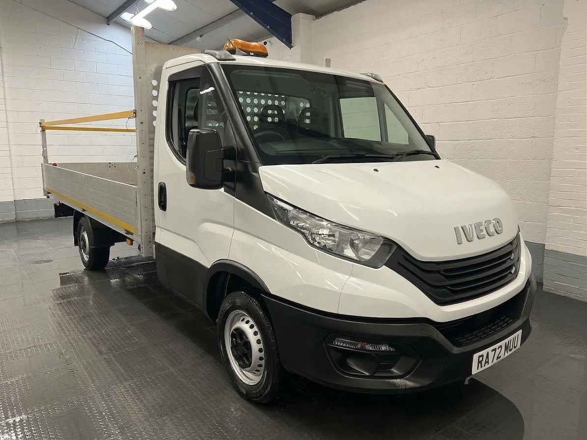 2023 Iveco Daily Dropside Van — front three-quarter view