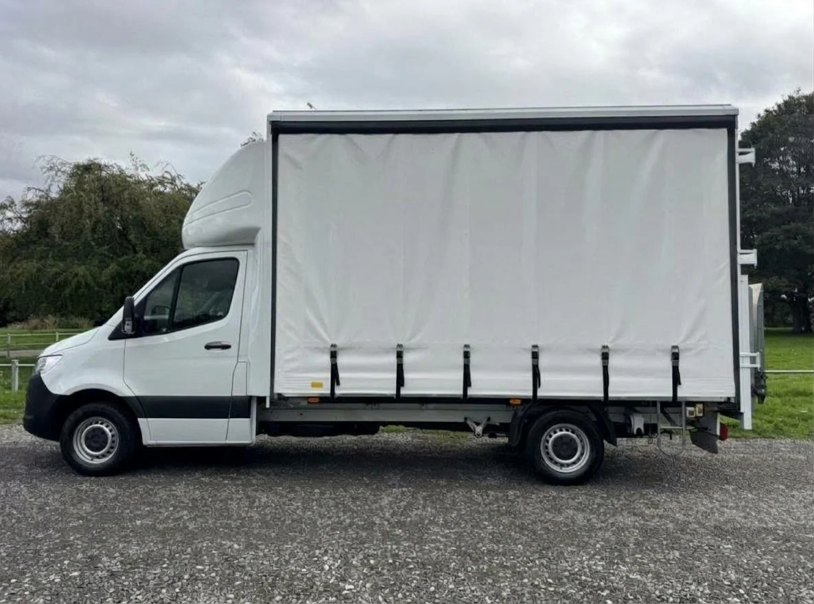 2020 Mercedes-Benz Sprinter CurtainSider Van — side view