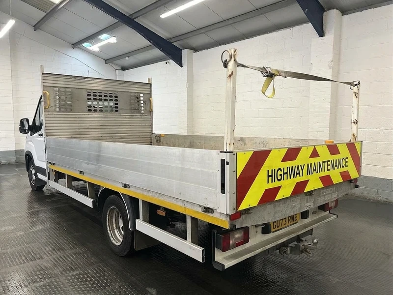 2023 Maxus Deliver 9 Dropside Van — side view
