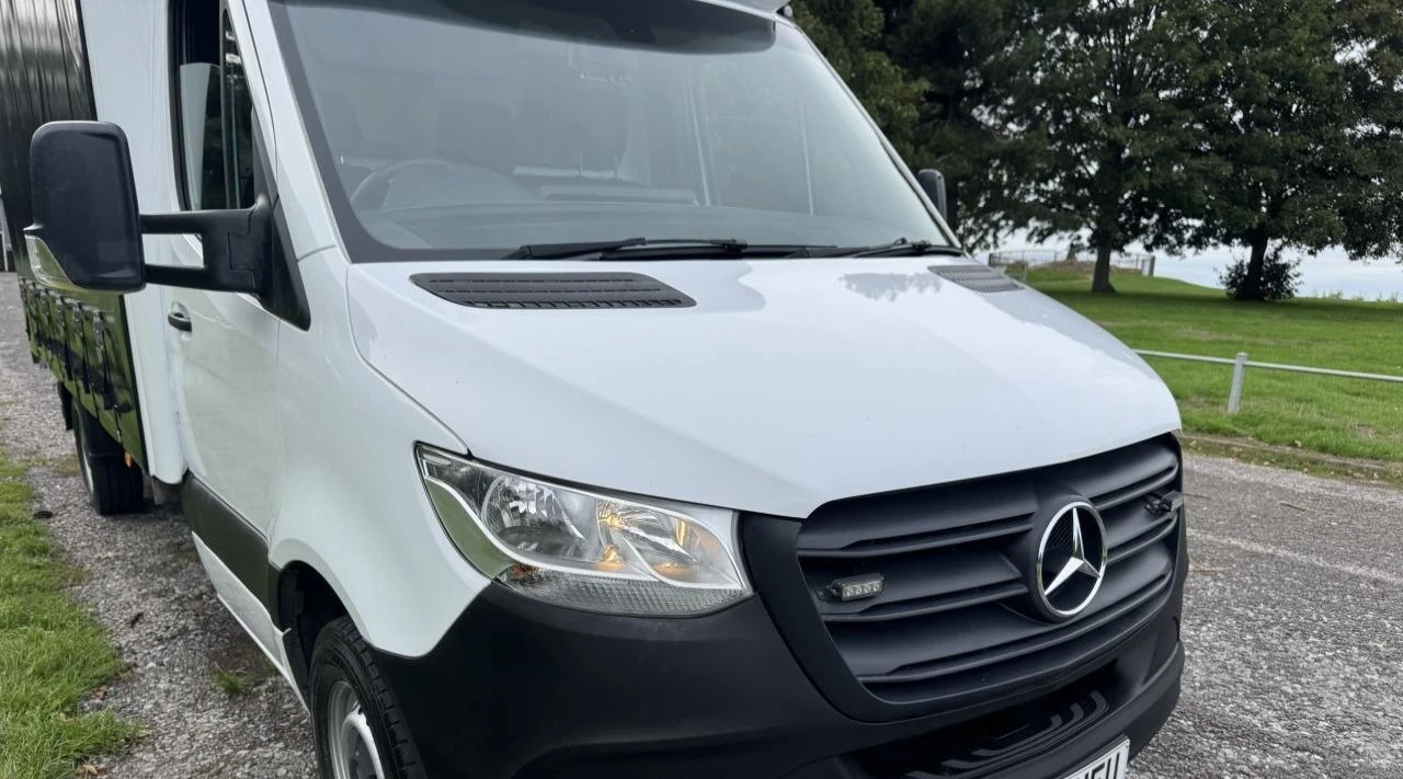Mercedes-Benz Sprinter CurtainSider Van — front three-quarter view