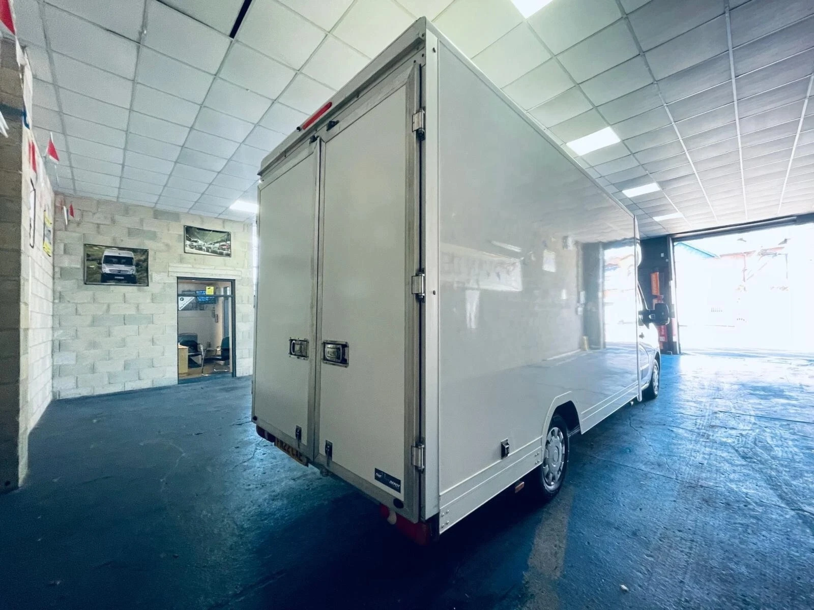2022 Renault Master Luton Low Loader Van — rear three-quarter view