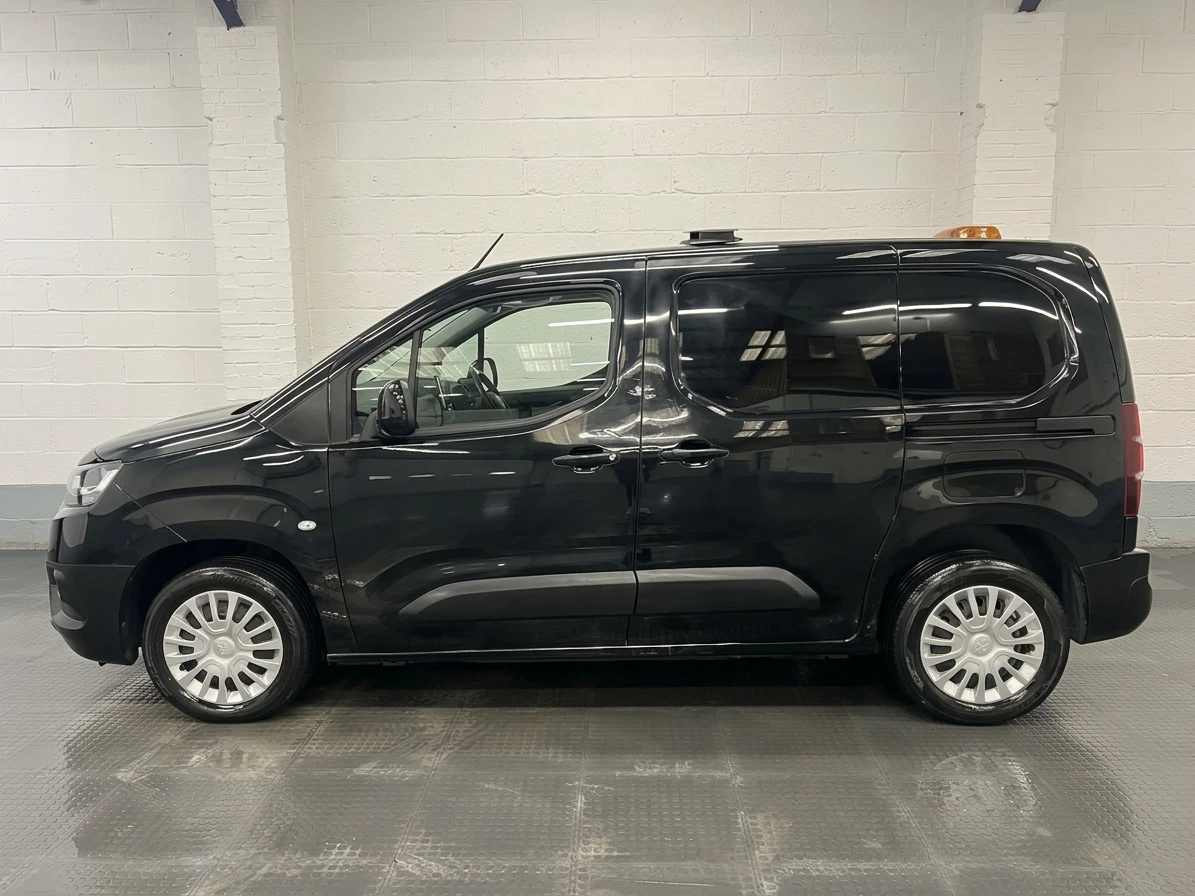 2023 Toyota Proace City Panel Van — side view