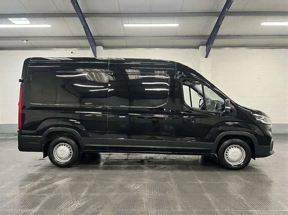2023 Maxus Deliver 9 High Roof Panel Van — side view