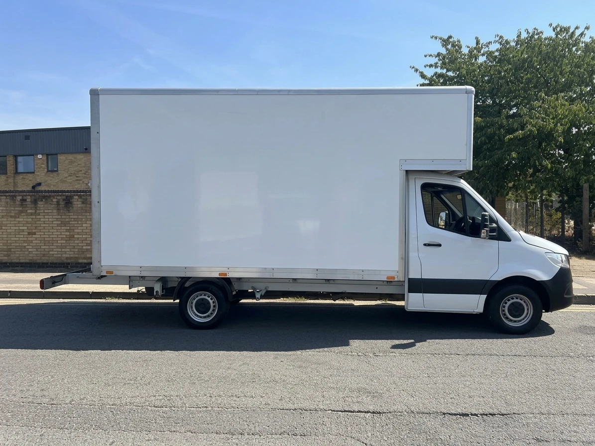 2021 Mercedes-Benz Sprinter Luton Box Van — side view