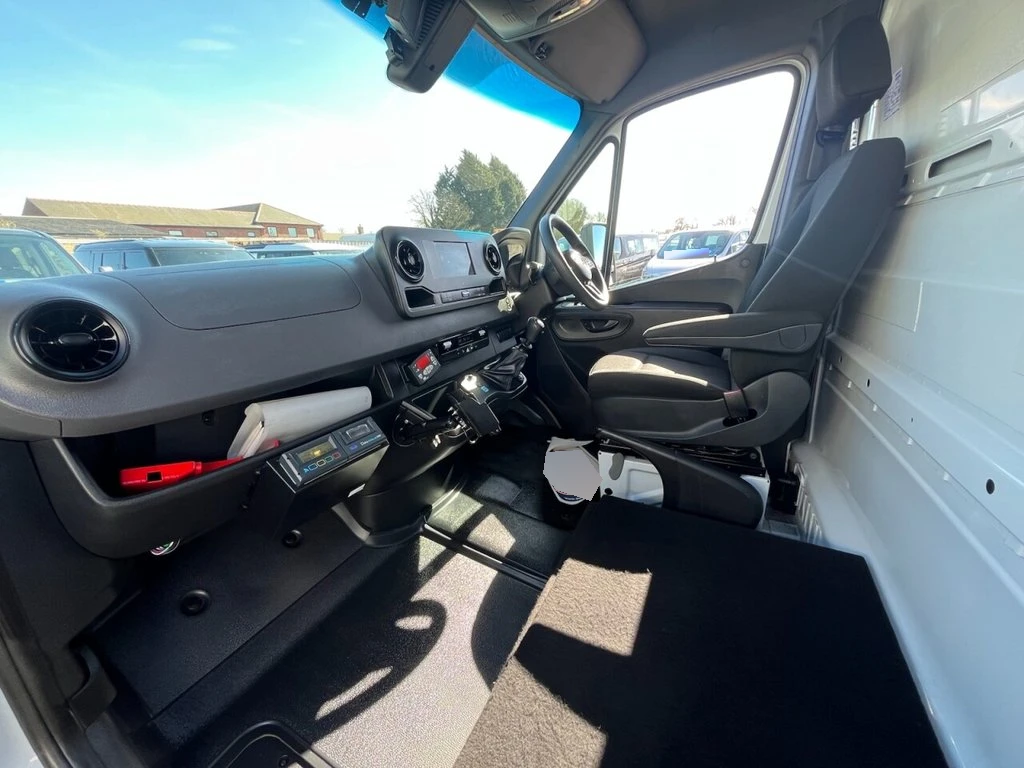 2023 Mercedes-Benz Sprinter Refrigerated/Fridge Van — cab interior