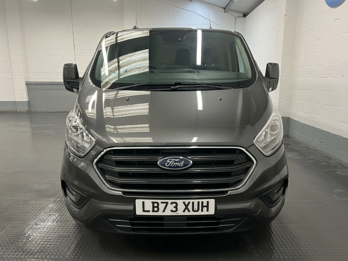2023 Ford Transit Custom Panel Van — front view