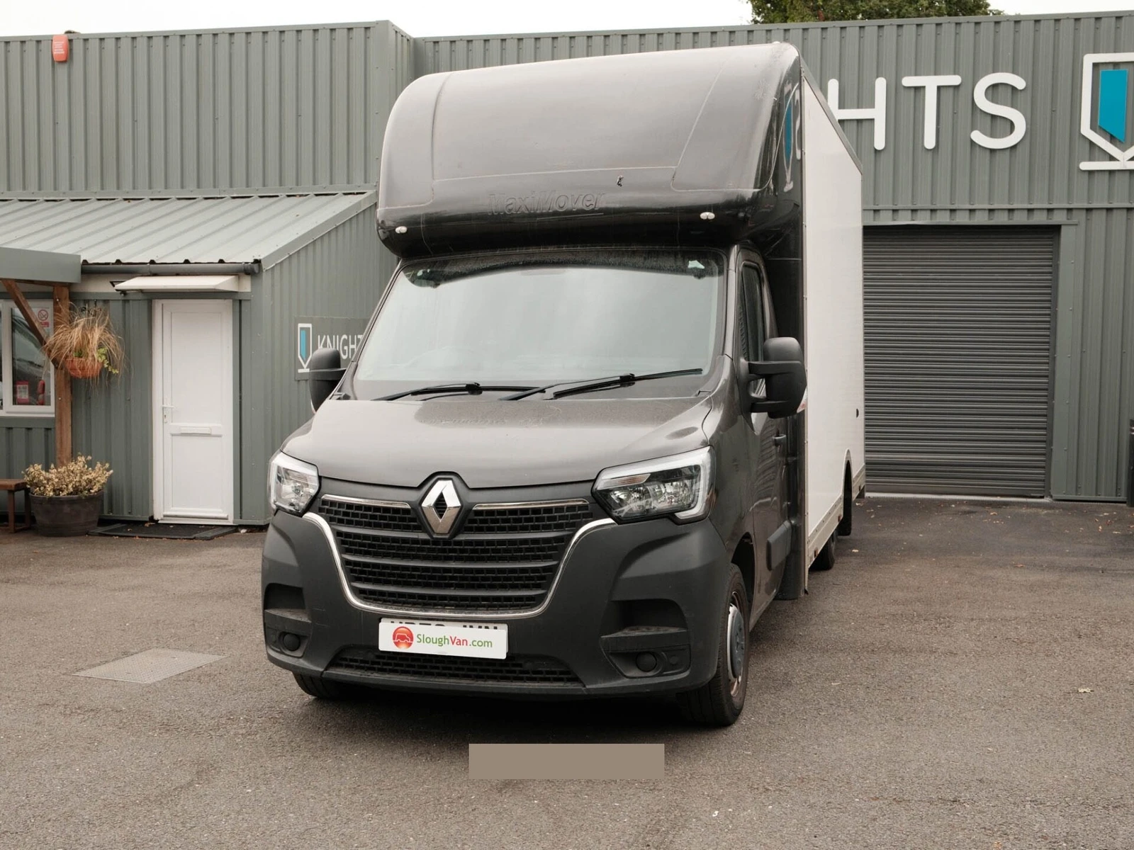2023 Renault Master Luton Low Loader Van — front three-quarter view