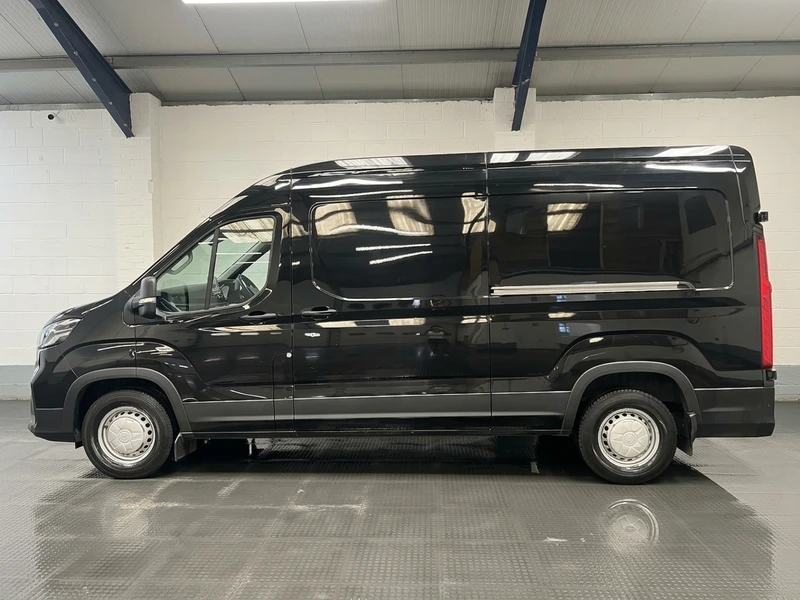 2023 Maxus Deliver 9 High Roof Panel Van — side view