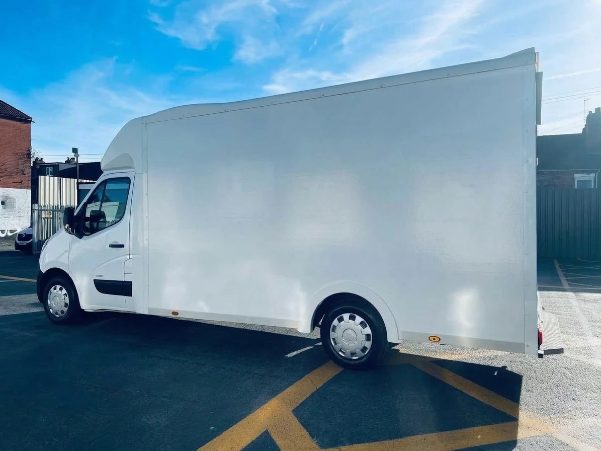 2021 Mercedes-Benz Sprinter Luton Low Loader Van — side view