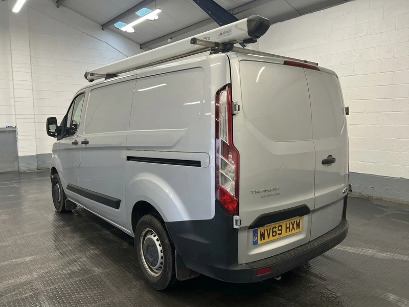 2019 Ford Transit Custom Panel Van — side view