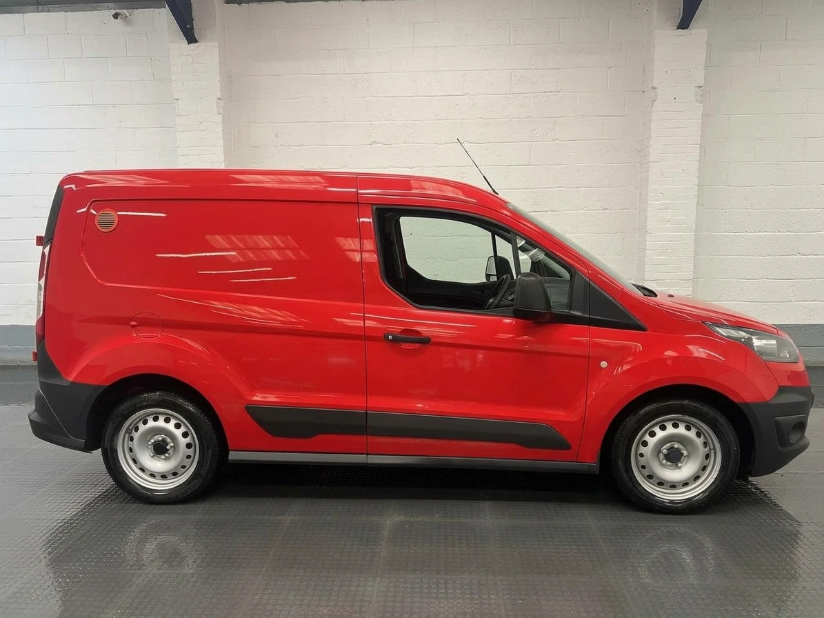2015 Ford Transit Connect Panel Van — side view