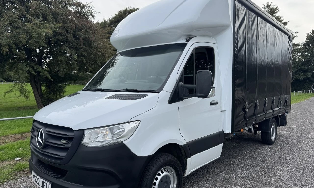 Mercedes-Benz Sprinter CurtainSider Van — front three-quarter view