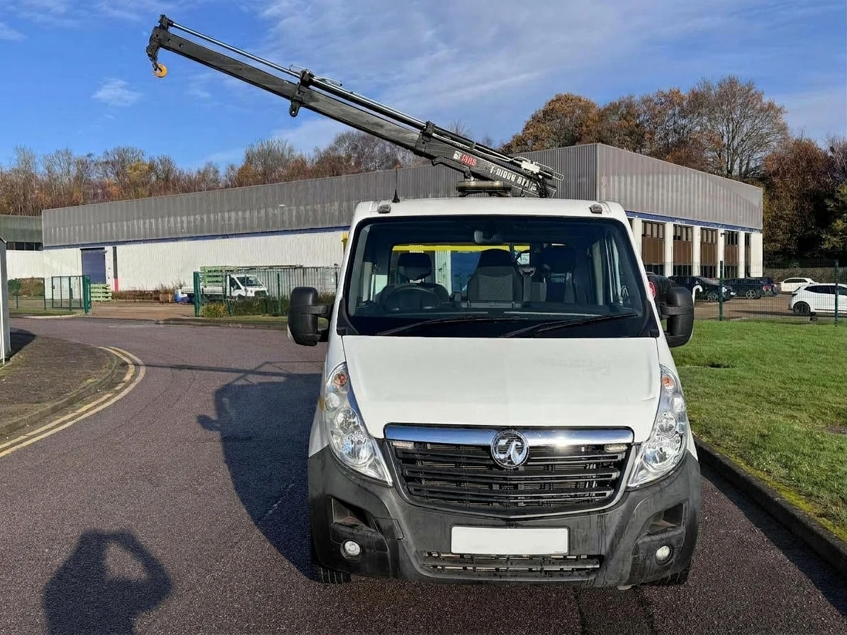 2018 Vauxhall Movano Dropside Van — front view