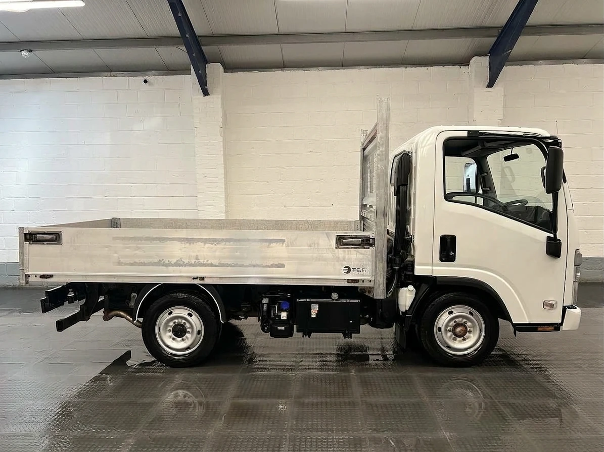2023 Isuzu Grafter Dropside Van — side view