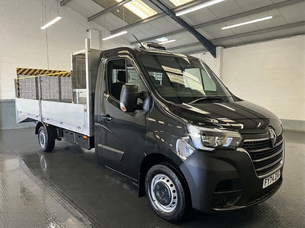 2024 Renault Master Dropside Van — front three-quarter view