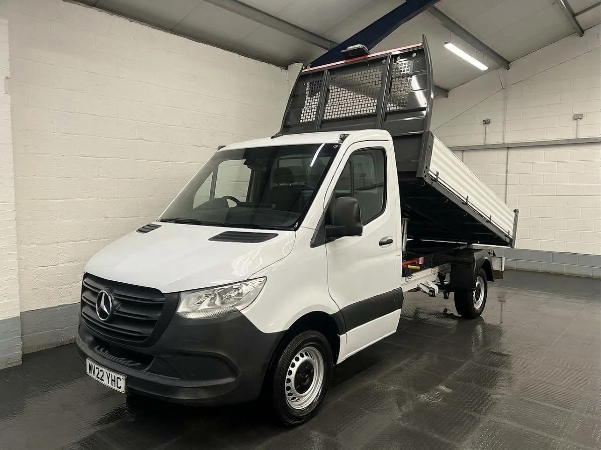 2022 Mercedes-Benz Sprinter Tipper Van — front three-quarter view