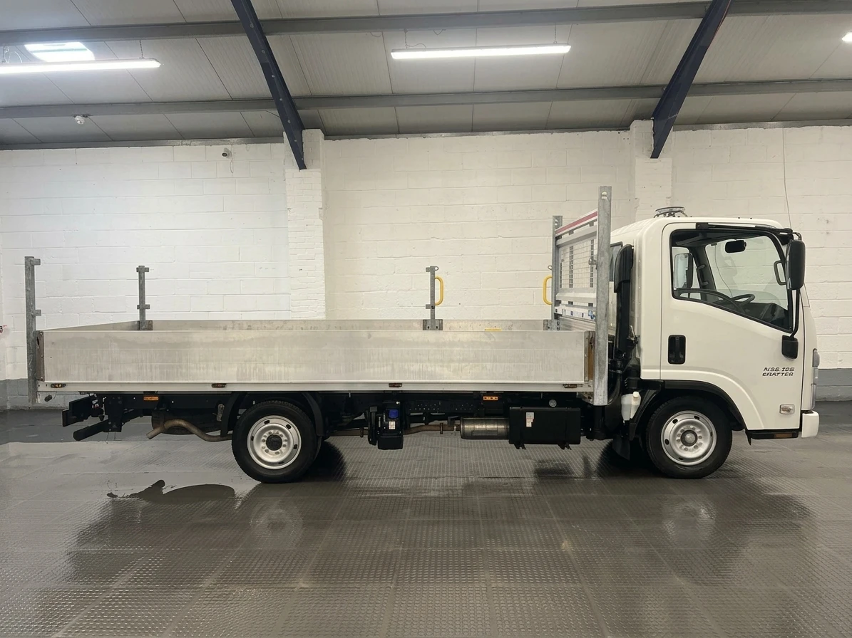 2023 Isuzu Grafter Dropside Van — side view