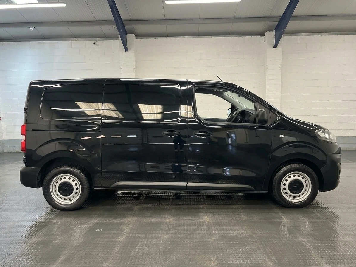 2023 Citroen Dispatch Panel Van — side view