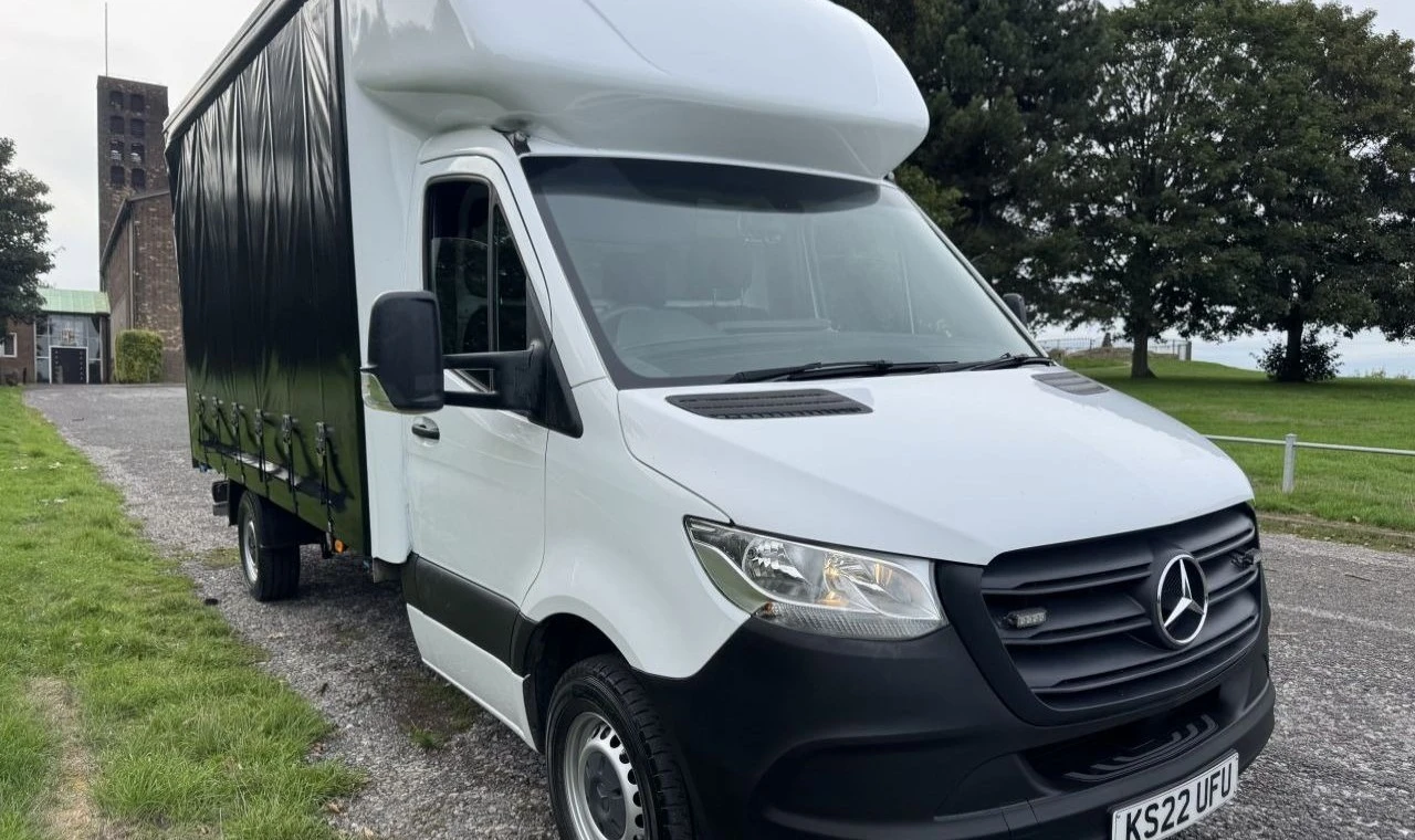 Mercedes-Benz Sprinter CurtainSider Van — front three-quarter view