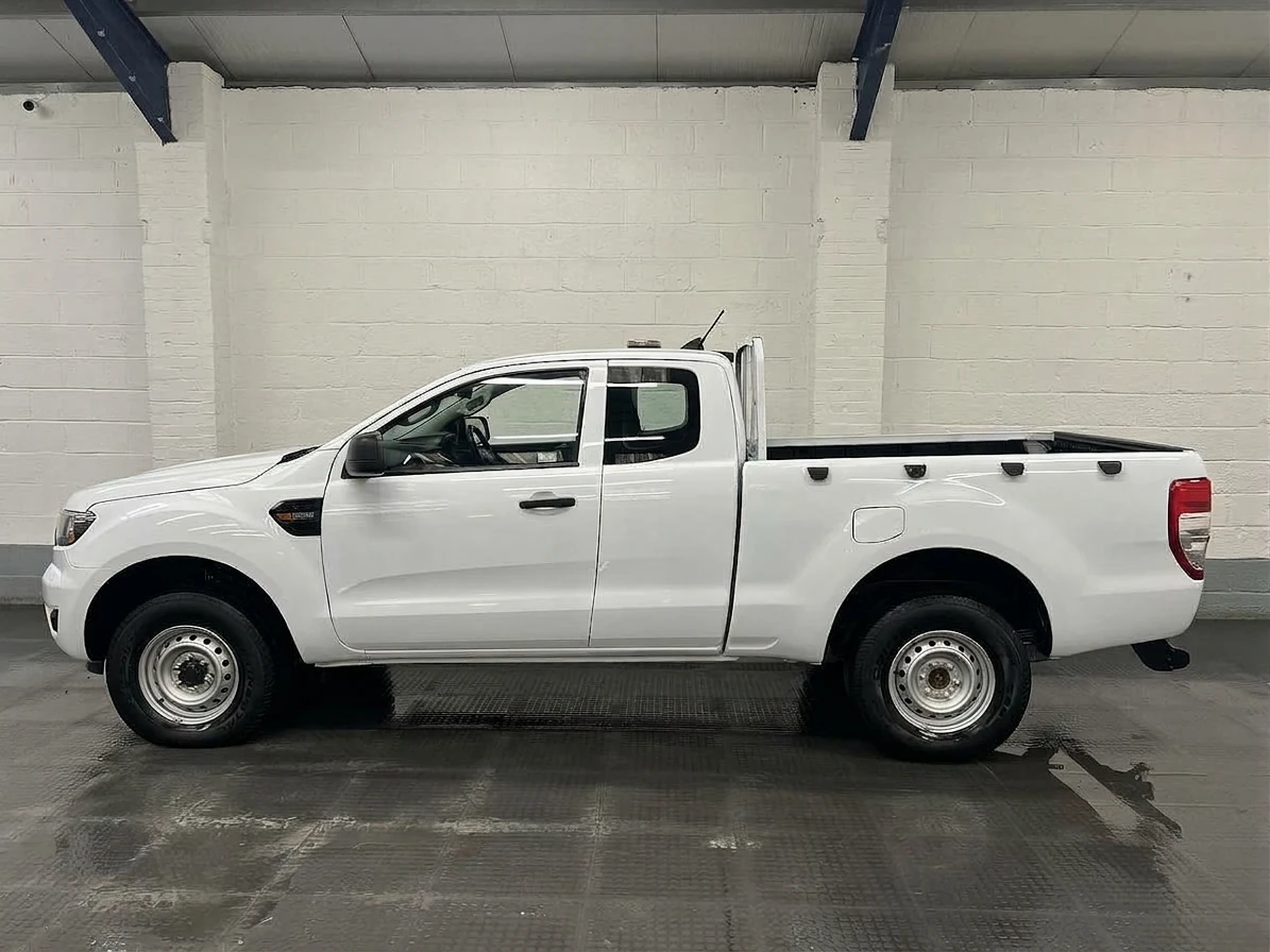 2022 Ford Ranger Double Cab PickUp Van — side view