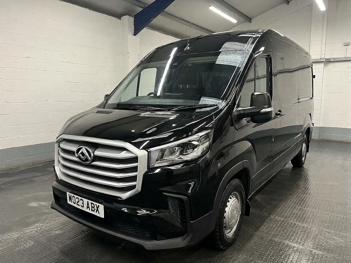 2023 Maxus Deliver 9 High Roof Panel Van — front three-quarter view