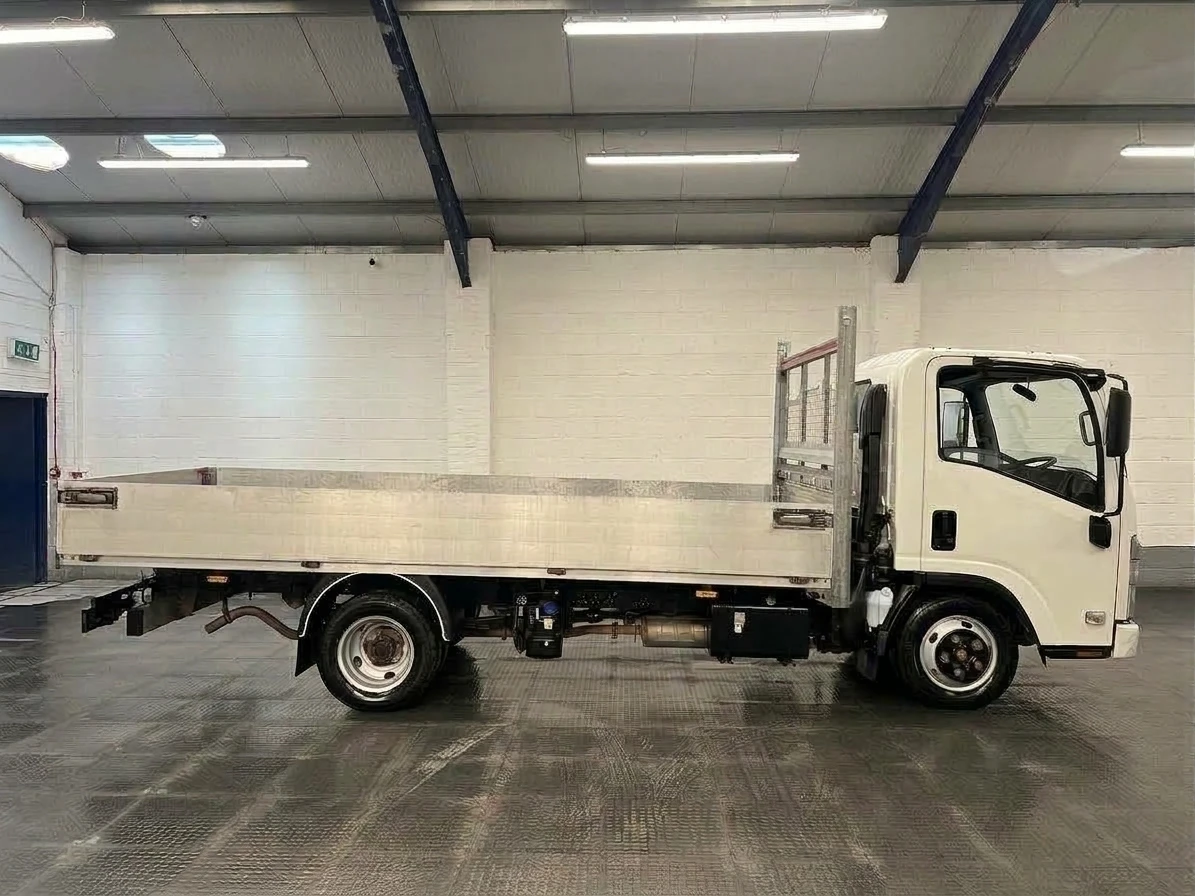 2023 Isuzu Grafter Dropside Van — side view