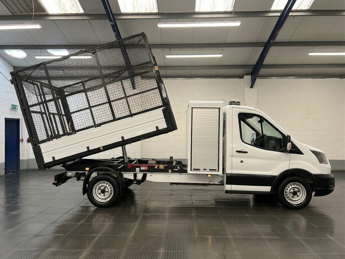 2020 Ford Transit Tipper Van — side view
