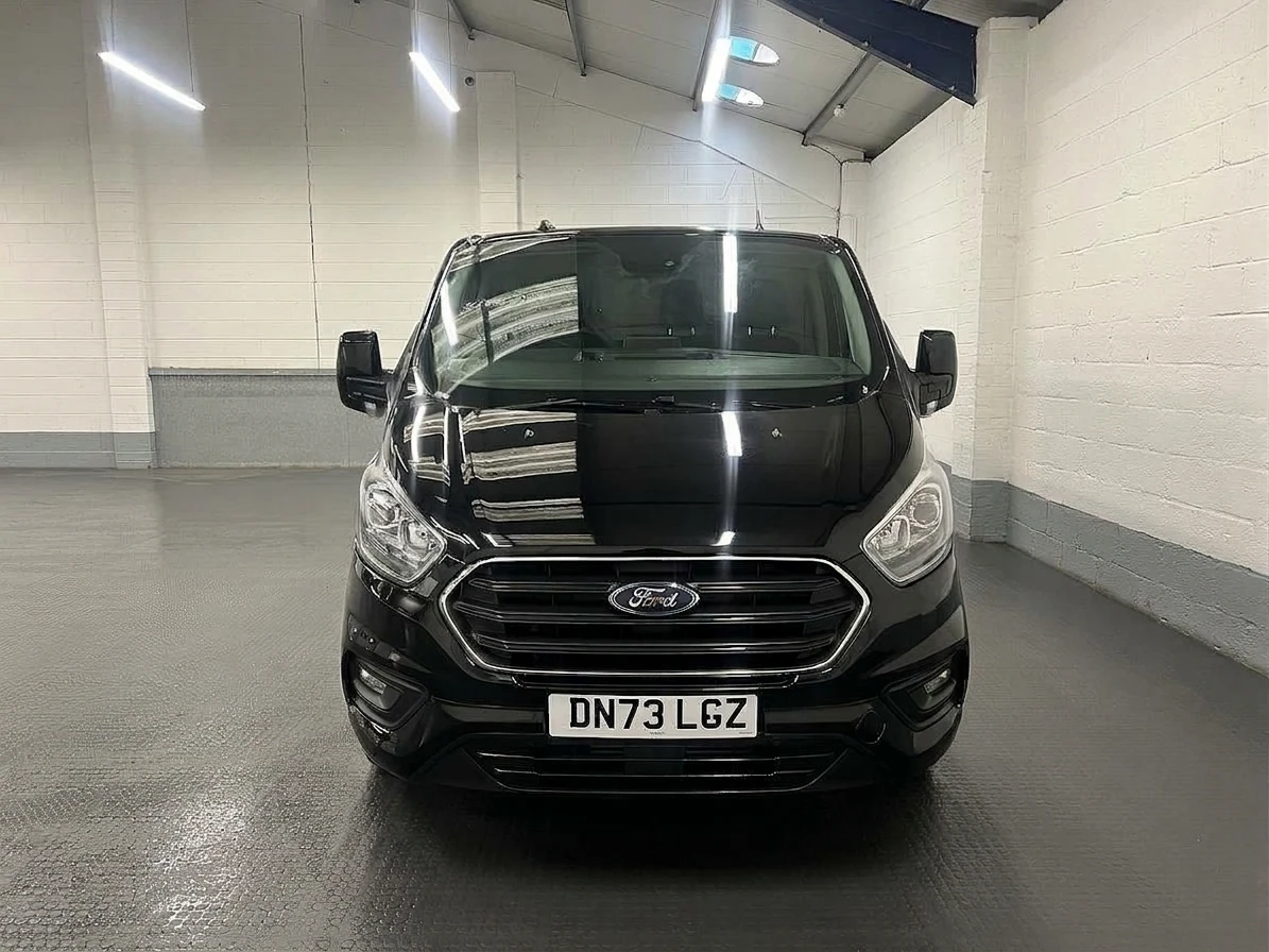 2023 Ford Transit Custom Panel Van — front view