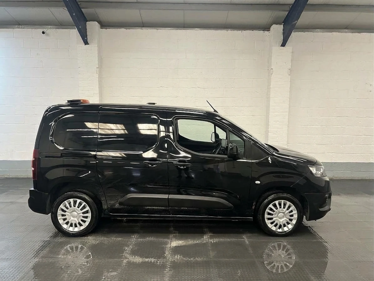 2024 Toyota Proace City Panel Van — side view