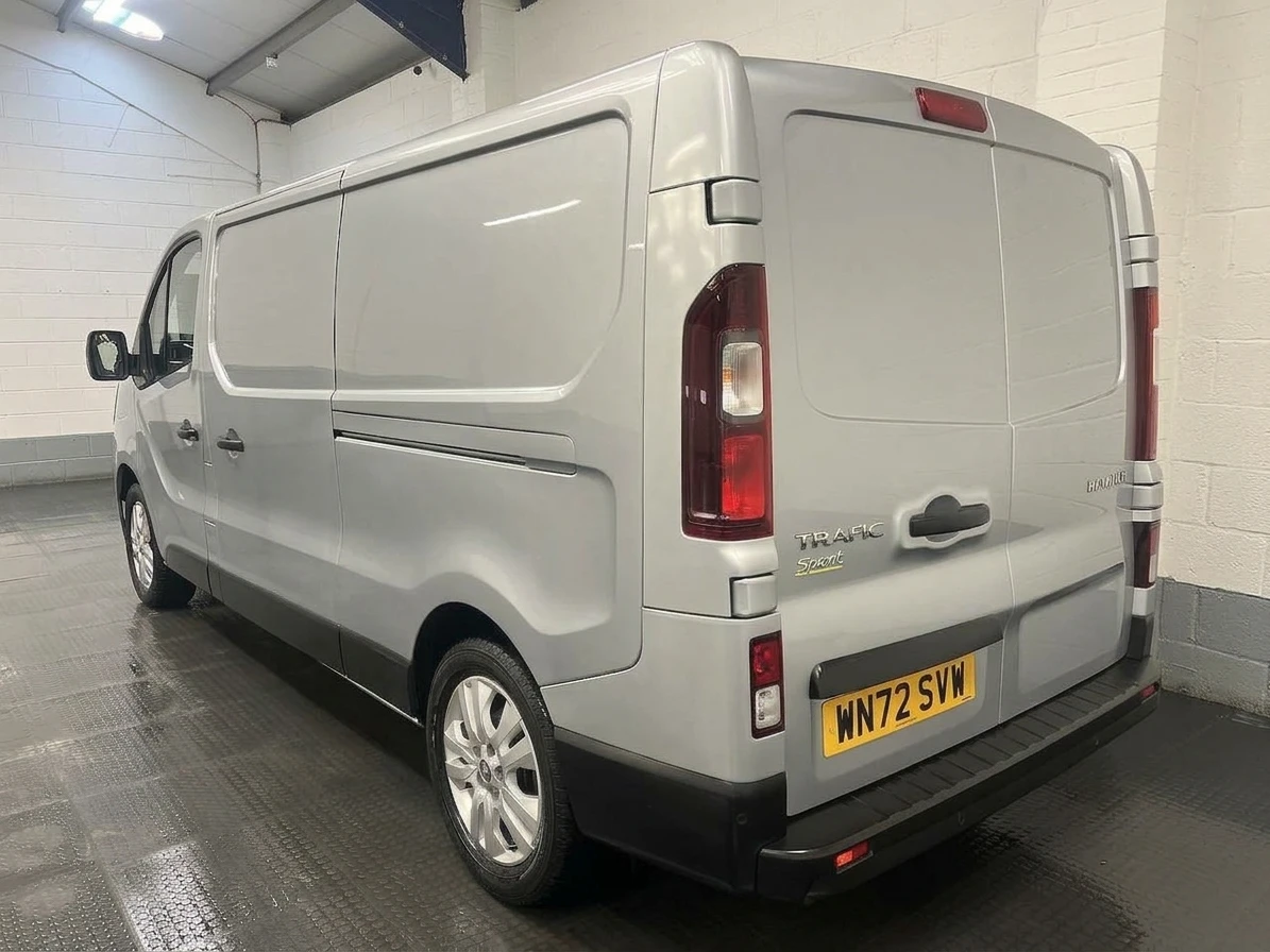 2022 Renault Trafic Panel Van — rear three-quarter view