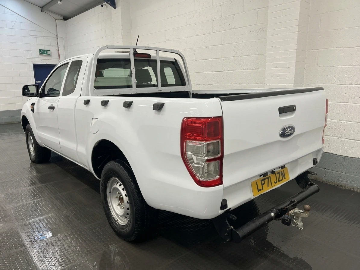 2022 Ford Ranger Double Cab PickUp Van — rear three-quarter view