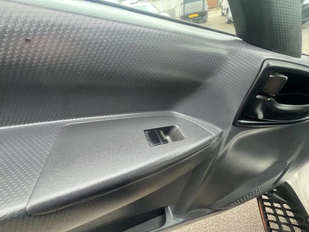 2023 Isuzu Grafter Tipper Van — cab interior