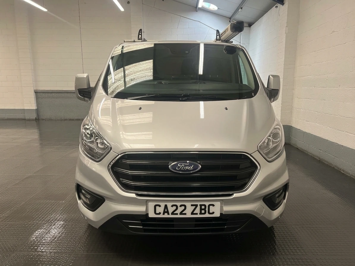 2022 Ford Transit Custom Panel Van — front view