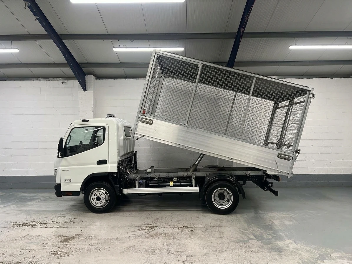 2023 Fuso Canter Tipper Van — side view