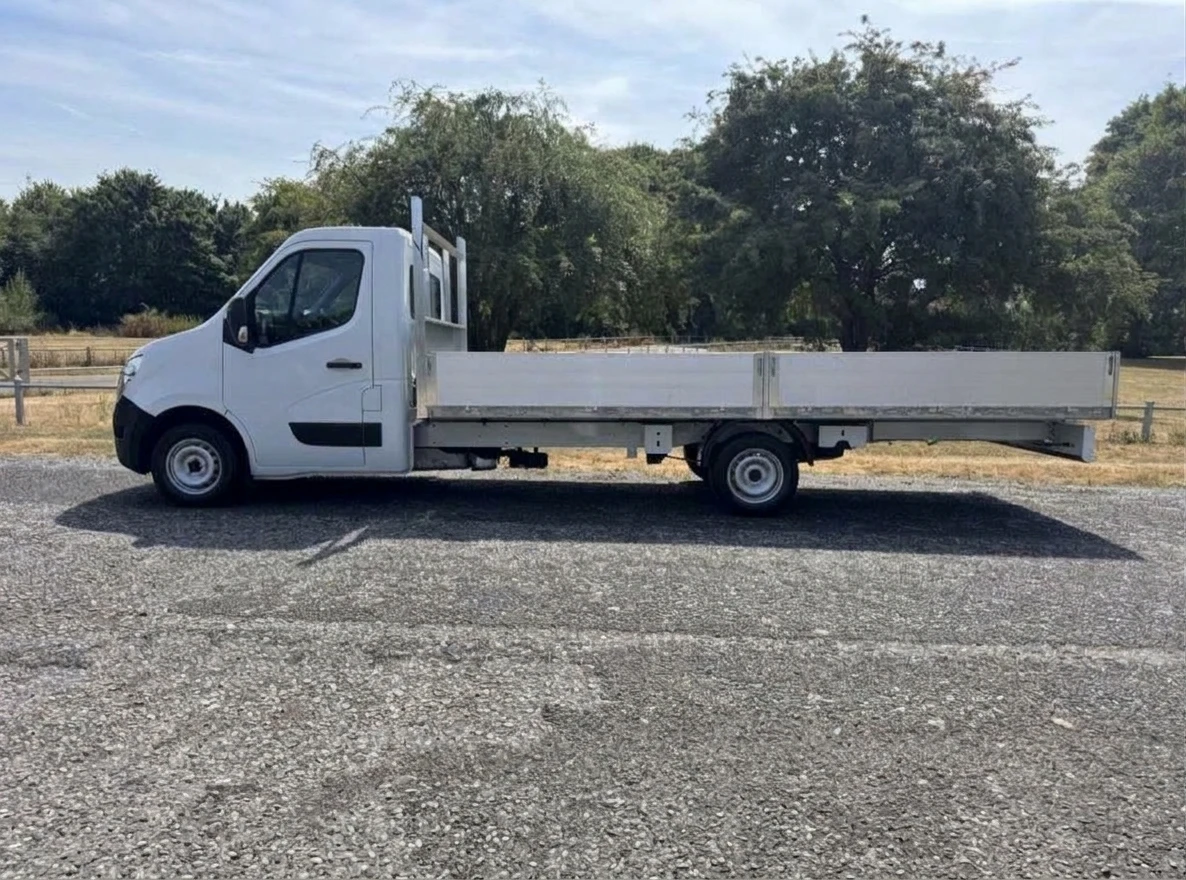2021 Nissan NV400 Dropside Van — side view