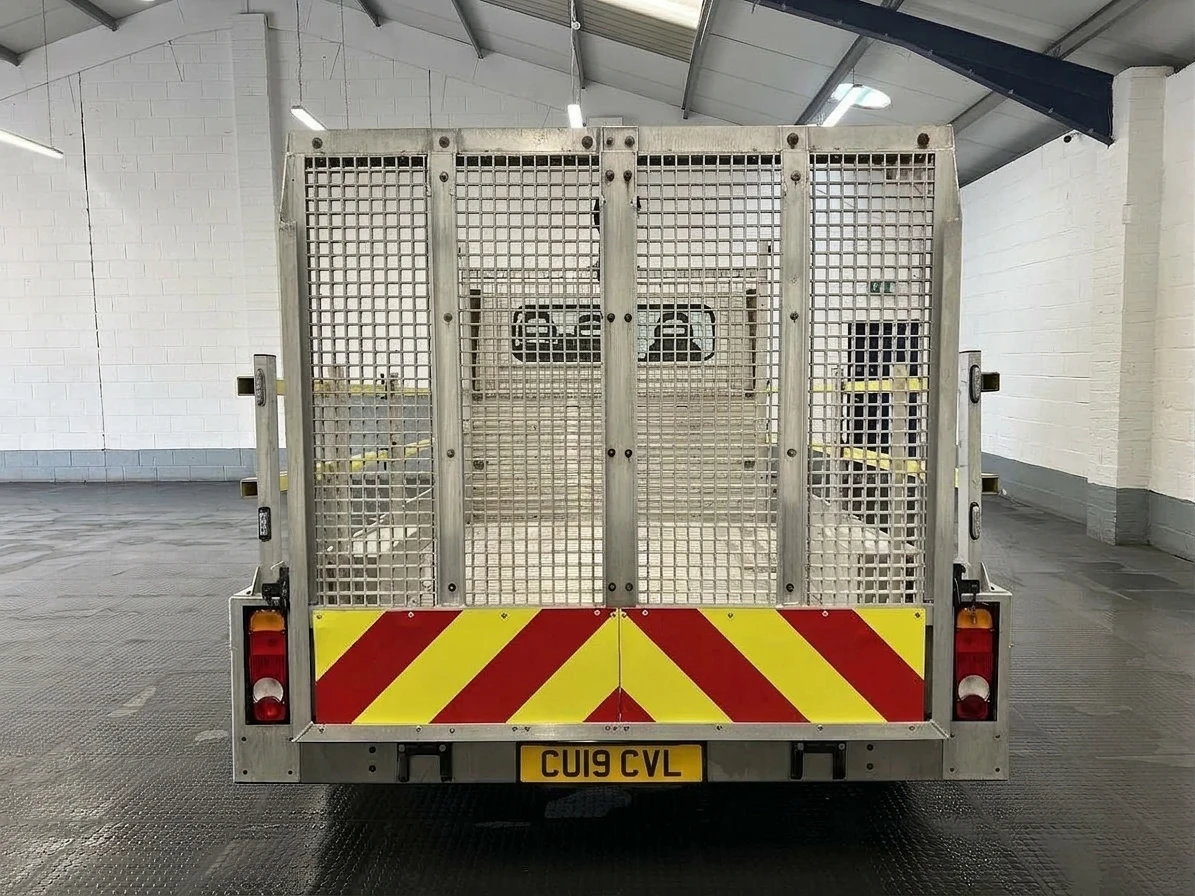 2019 Peugeot Boxer Transporter Van — rear view