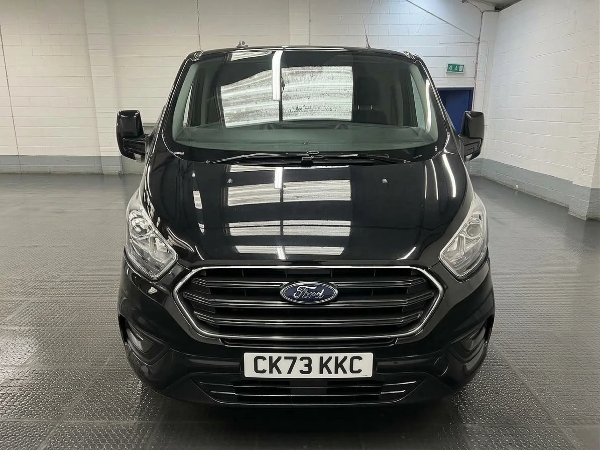 2023 Ford Transit Custom Panel Van — front view