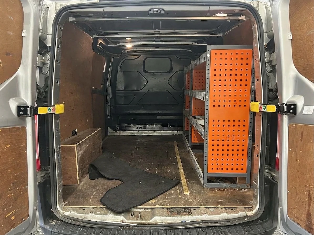 2019 Ford Transit Custom Panel Van — cab interior