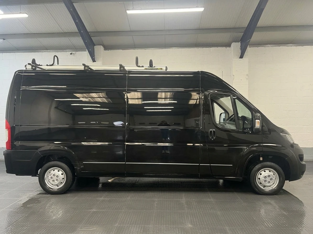2019 Peugeot Boxer High Roof Panel Van — side view